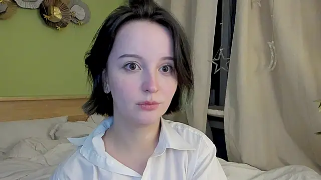 bumble bee online show from February 21, 5:58 pm