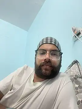 Arsh Loves Luv online show from April 17, 8:39 am