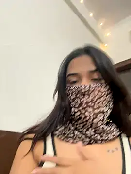 Kirti Mittal online show from November 14, 6:06 pm