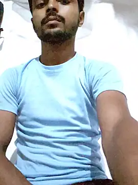 Snapshot of Suraj223kumar chatting on July 21, 6:27 am Suraj223kumar online show from July 21, 6:27 am