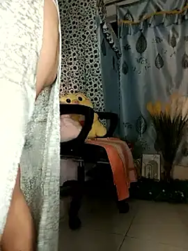 Snapshot of Lucy_limon chatting on December 19, 9:22 pm Lucy limon online show from December 19, 9:22 pm