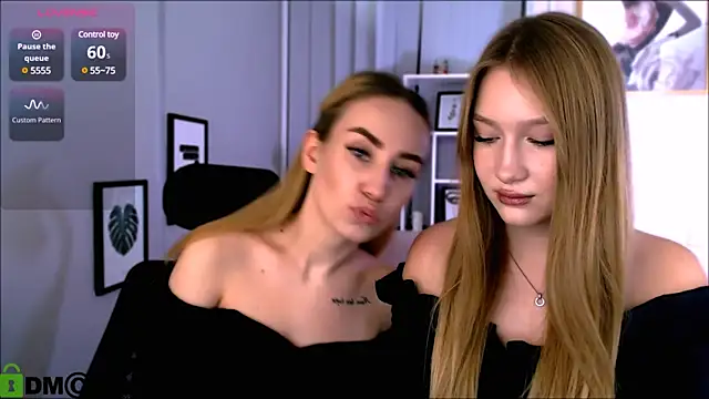 playful sophie online show from February 4, 8:28 pm