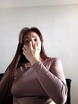 Snapshot of eriika_deep_ chatting on January 10, 5:37 pm eriika deep online show from January 10, 5:37 pm