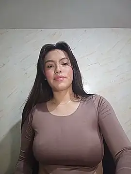 Snapshot of eriika_deep_ chatting on May 23, 4:33 pm eriika deep online show from May 23, 4:33 pm