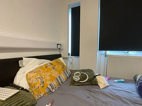 LavenderBuxton online show from January 31, 12:51 pm