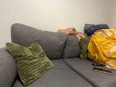 LavenderBuxton online show from February 23, 9:37 pm