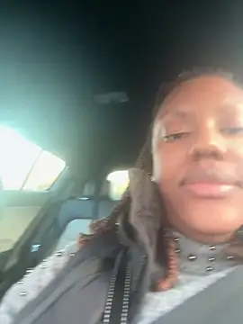 LavenderBuxton online show from February 28, 4:31 pm