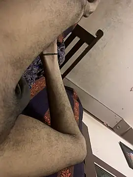 Snapshot of Indiancockmilk chatting on December 26, 12:25 am Indiancockmilk online show from December 26, 12:25 am