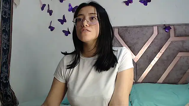 Snapshot of Anny_Fox- chatting on May 15, 1:45 am Anny Fox- online show from May 15, 1:45 am