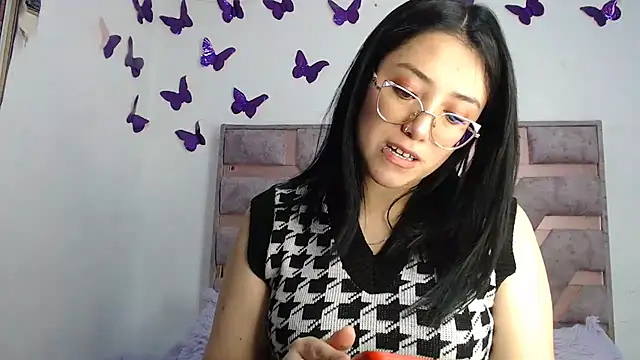 Snapshot of Anny_Fox- chatting on May 30, 4:09 am Anny Fox- online show from May 30, 4:09 am