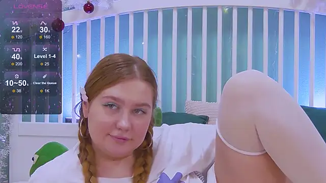 Snapshot of Ellie_Wellie chatting on January 5, 4:48 pm Ellie Wellie online show from January 5, 4:48 pm