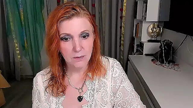 Snapshot of Fire-Fox-One chatting on February 2, 9:35 pm Fire-Fox-One online show from February 2, 9:35 pm