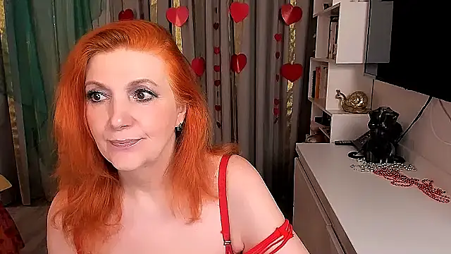 Snapshot of Fire-Fox-One chatting on February 16, 1:02 am Fire-Fox-One online show from February 16, 1:02 am