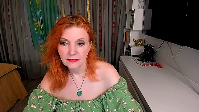 Snapshot of Fire-Fox-One chatting on February 26, 4:33 am Fire-Fox-One online show from February 26, 4:33 am