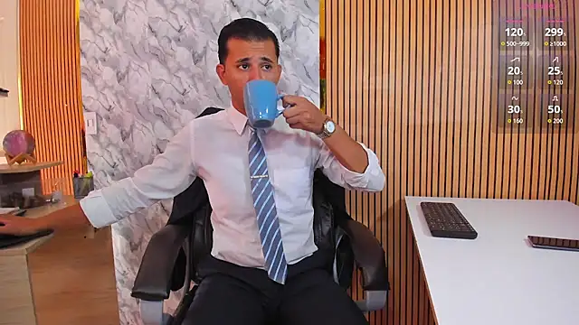 Hideintheoffice online show from April 3, 1:20 pm