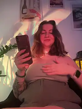 MayaMystic online show from February 11, 1:05 pm