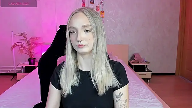 Cheryl  Brown online show from March 15, 1:08 am