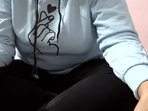 Housewife12 online show from February 5, 10:41 am