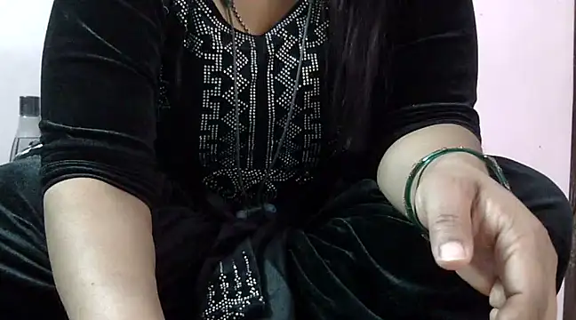 Housewife12 online show from February 15, 8:22 am