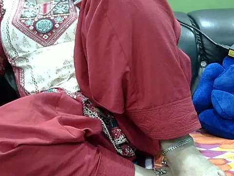 Housewife12 online show from October 8, 7:28 am