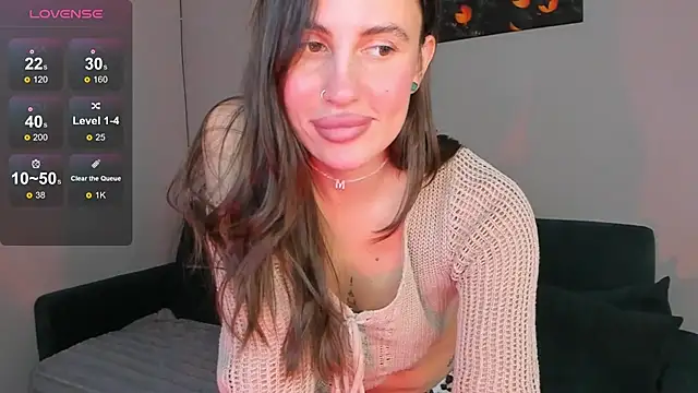 Snapshot of imMolly11 chatting on February 18, 1:22 pm imMolly11 online show from February 18, 1:22 pm