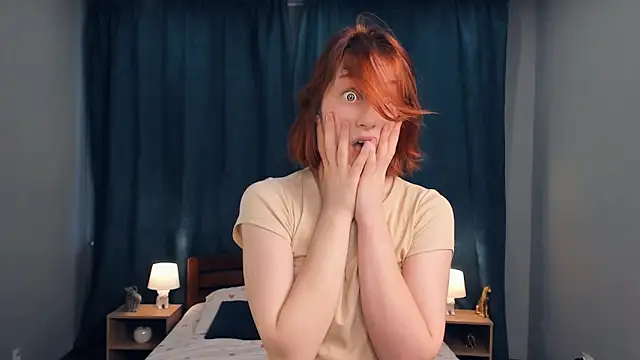 QuennaFell online show from December 28, 11:09 am