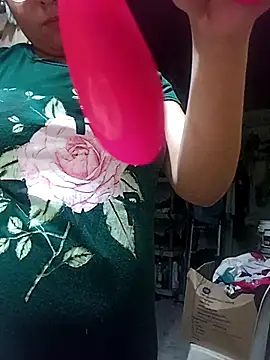 Snapshot of valentina568 chatting on September 14, 3:38 am valentina568 online show from September 14, 3:38 am