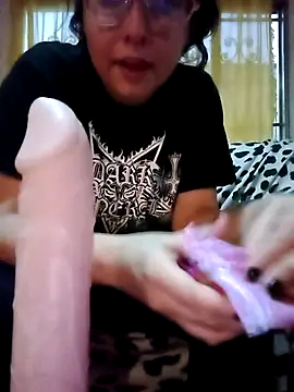 Snapshot of valentina568 chatting on October 7, 10:51 pm valentina568 online show from October 7, 10:51 pm