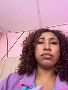 lauraltt online show from November 19, 7:47 pm