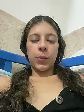 evaFiore online show from March 22, 3:41 am