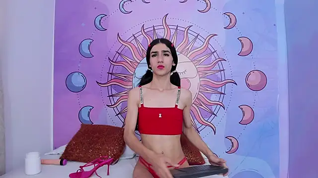 Mariana 16  online show from October 11, 9:24 pm