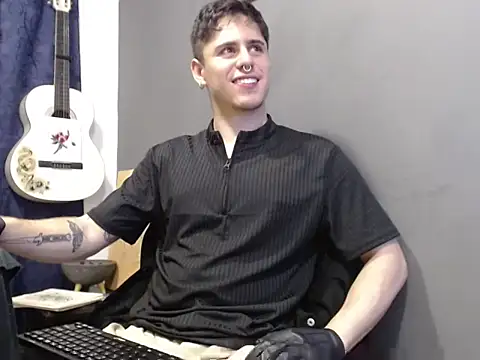 Antonello Vannucci online show from February 7, 10:57 pm