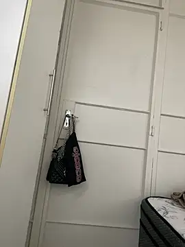 Snapshot of beverlyxxxx chatting on March 19, 4:57 am beverlyxxxx online show from March 19, 4:57 am