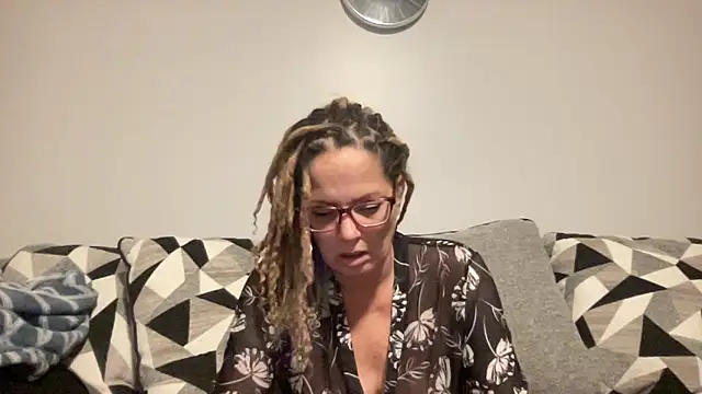 skarfos1babe69 online show from December 30, 4:42 am