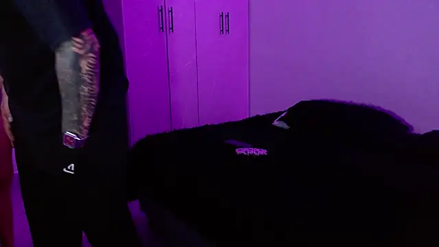 miia-liiam online show from April 1, 6:36 am