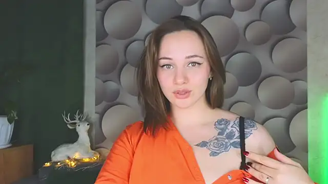 Snapshot of Cute_smile_sharon chatting on January 4, 2:03 am Cute smile sharon online show from January 4, 2:03 am