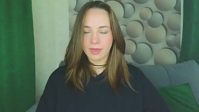 Snapshot of Cute_smile_sharon chatting on September 22, 3:19 am Cute smile sharon online show from September 22, 3:19 am