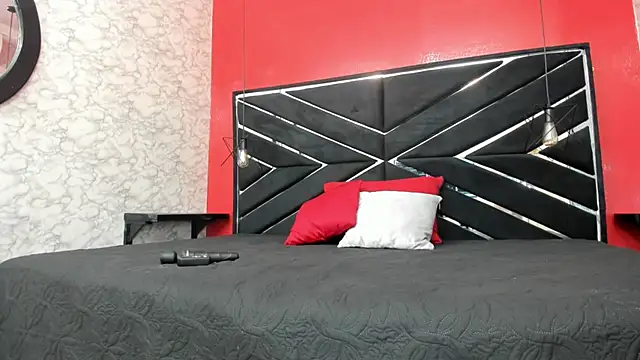 Snapshot of SEXY_HOTTIE__ chatting on January 11, 12:18 pm SEXY HOTTIE online show from January 11, 12:18 pm