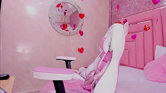 Snapshot of SEXY_HOTTIE__ chatting on February 25, 3:49 pm SEXY HOTTIE online show from February 25, 3:49 pm