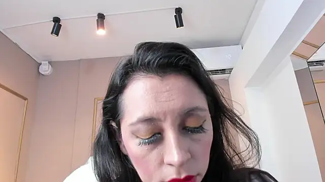 Snapshot of PerlaPreciosa chatting on November 8, 4:01 am PerlaPreciosa online show from November 8, 4:01 am