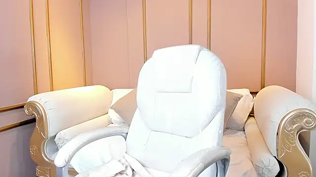 Snapshot of PerlaPreciosa chatting on November 12, 4:02 am PerlaPreciosa online show from November 12, 4:02 am