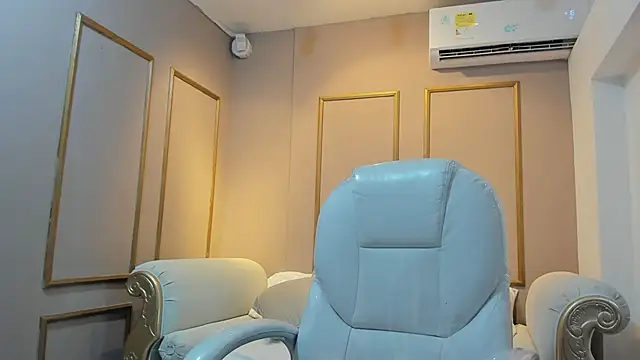 PerlaPreciosa online show from February 27, 4:01 am