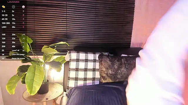 JhonyMiller  online show from March 4, 7:53 pm