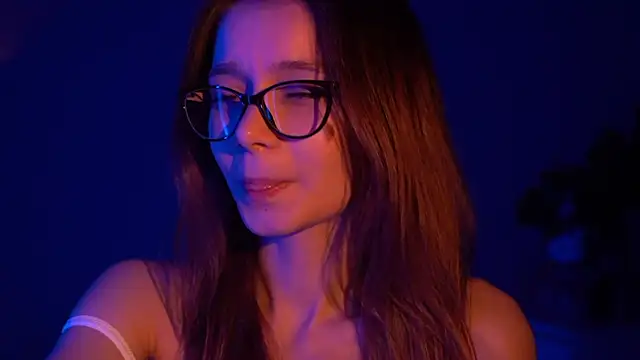 Hi my name is online show from April 18, 7:58 pm