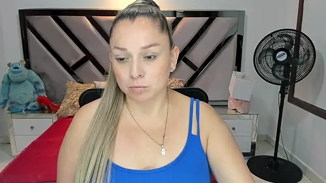 natalia5560 online show from September 14, 12:37 pm