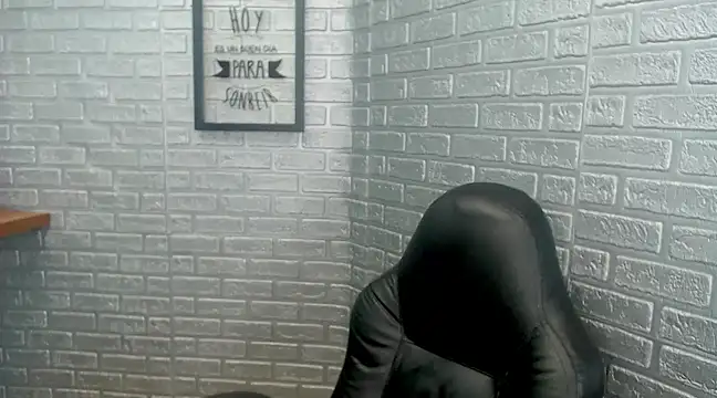 Crystal Walls online show from March 9, 6:21 pm