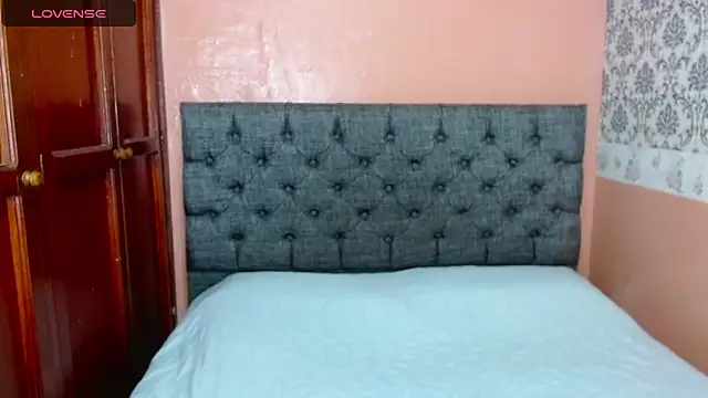 Crystal Walls online show from March 21, 6:29 pm