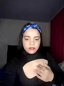 Snapshot of AriaYummy chatting on January 17, 2:18 am AriaYummy online show from January 17, 2:18 am