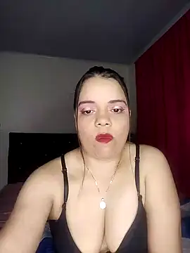 Snapshot of AriaYummy chatting on February 1, 2:47 am AriaYummy online show from February 1, 2:47 am