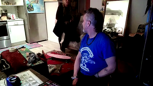 SilverandFox online show from January 14, 10:38 am